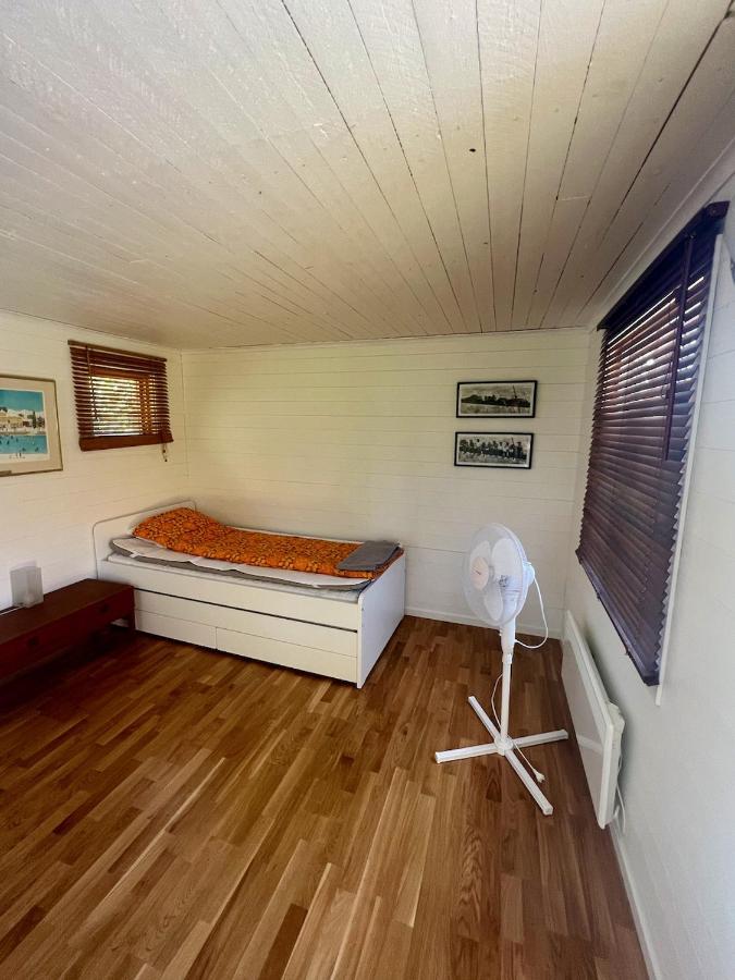 Idylliskt Hus Med Sjoeutsikt. Βίλα Östhammar Εξωτερικό φωτογραφία