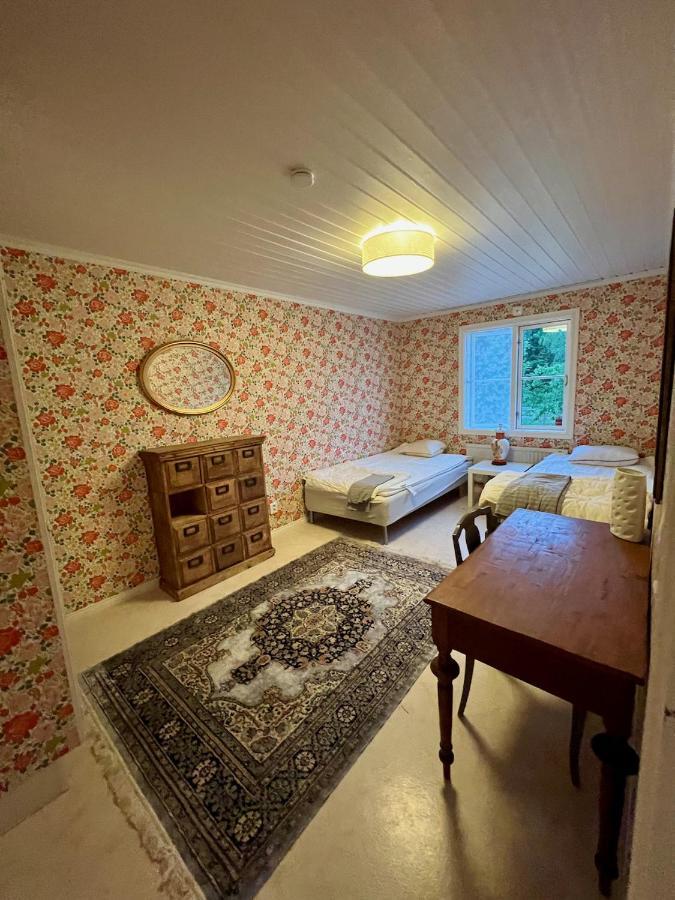 Idylliskt Hus Med Sjoeutsikt. Βίλα Östhammar Εξωτερικό φωτογραφία